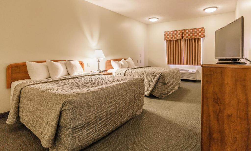 Supertel Inn And Conference Center Creston Bagian luar foto