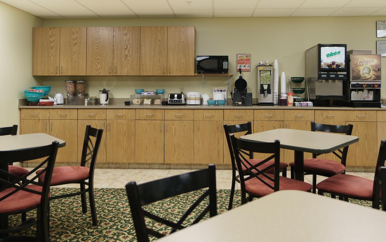 Supertel Inn And Conference Center Creston Bagian luar foto